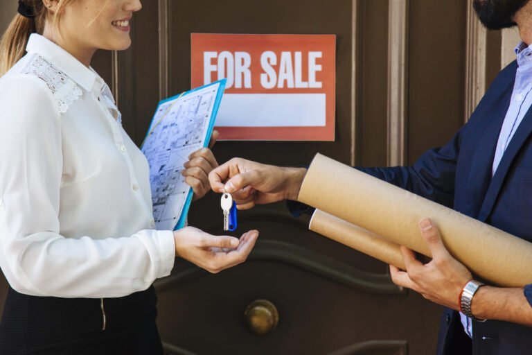 Vender ou alugar: qual destinação dar ao imóvel de leilão?